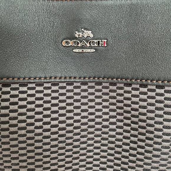 Coach handbag - Picture 13 of 15